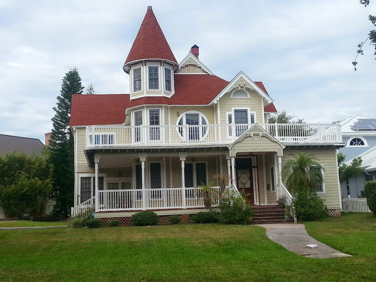 pretty little Victorian home